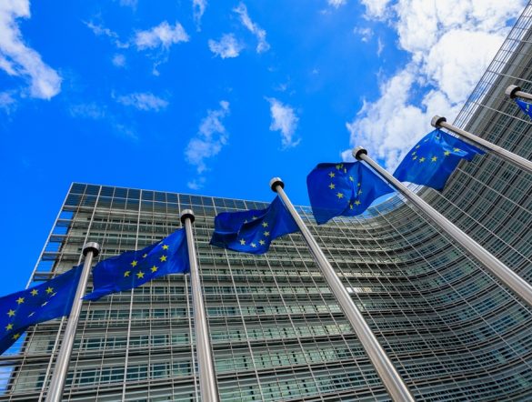 【EU】欧州委、CSRDやSFDRの関連ルールの策定先送りへ。非EU企業向けESRSも2027年10月以降