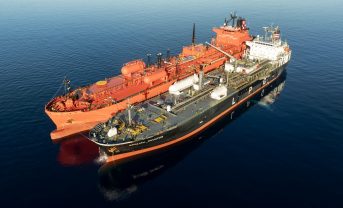 【日本】日本郵船、初の液化アンモニアSNS方式移送に成功。伊藤忠は低炭素メタノールで初