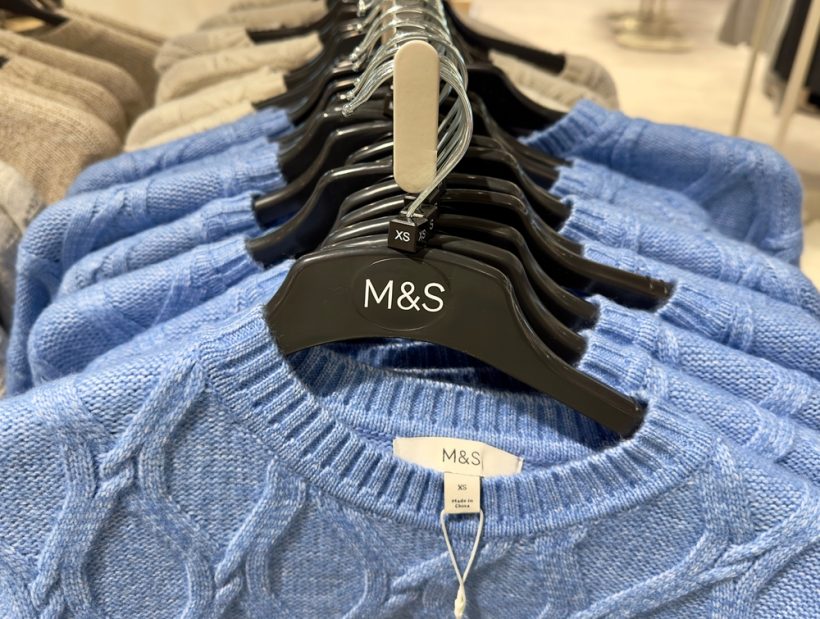 【イギリス】マークス&スペンサー、サプライヤー向け再エネ切替プログラム開始。シュナイダーエレ 2 【イギリス】マークス&スペンサー、サプライヤー向け再エネ切替プログラム開始。シュナイダーエレ 2