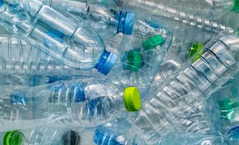 【日本】アサヒ飲料等3社、使用済みペットボトルのみで再生PET樹脂製造。ケミカルリサイクル