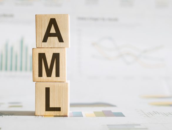 【日本】金融庁、マネロン対策ガイドラインを改正へ。外部委託先の態勢検証も義務化へ