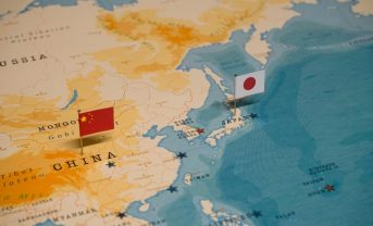 【中国】商務部、全ての国に中国原産デュアルユース物品の対日輸出を禁止。台湾発言に反発