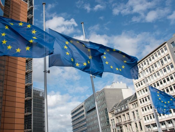 【EU】欧州証券市場監督機構、ESGファンド等の戦略の詳細開示要請。拘束力の識別等も