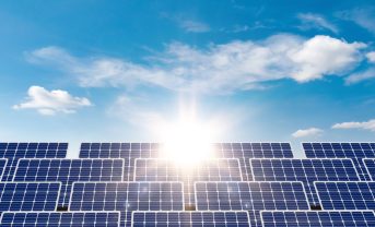 【アメリカ】2025年の再エネ発電量が12%伸長。ガス火力は3％減。2026年も再エネ好調。政府統計