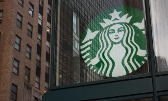 【アメリカ】連邦地裁、ミズーリ州のスターバックス反DEI訴訟を却下。訴訟要件満たさず