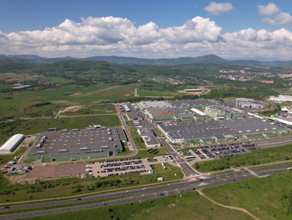 【ポーランド】トヨタ、ポーランドにサーキュラーエコノミー第2工場建設。廃車から素材再生