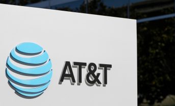 【アメリカ】AT&T、EEO-1報告書公表の株主提案でニューヨーク市と和解。連邦・州の対立影響