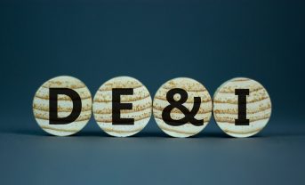 【日本】30%クラブ・ジャパンの投資家グループ、DEI開示好事例企業のアンケートレポート発行