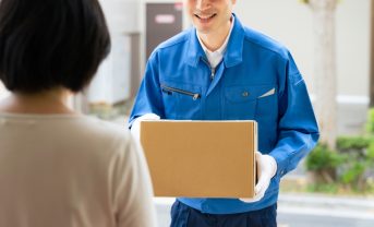 【日本】厚労省、宅配業向けカスハラ対策マニュアル策定。現場での対応方針等