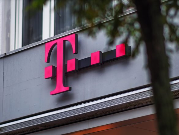 【ドイツ】ドイツテレコム、GHGスコープ1と2でネットゼロ達成。DAX40企業で初