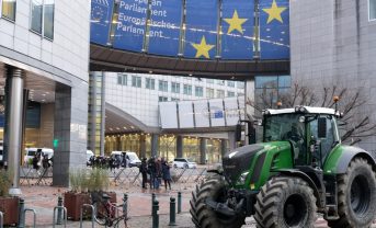 【EU】EU理事会と欧州議会、、農産物の共通市場組織（CMO）改正で政治的合意。農家保護強化