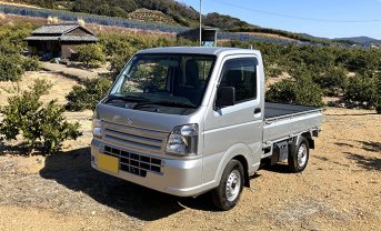 【日本】スズキ、農家とEV軽トラックの実証開始。カナデビアからは全固体電池事業譲受