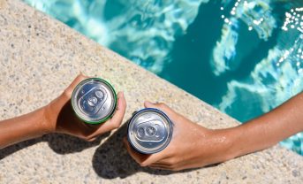 【国際】BIER、飲料業界のGHG・水データ2025年版発表。大手15社参加。原単位減少