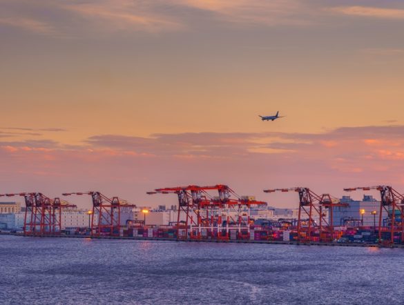 【日本】国交省、直轄港湾工事のGHG削減目標設定。水素・アンモニア受入整備ガイドラインも