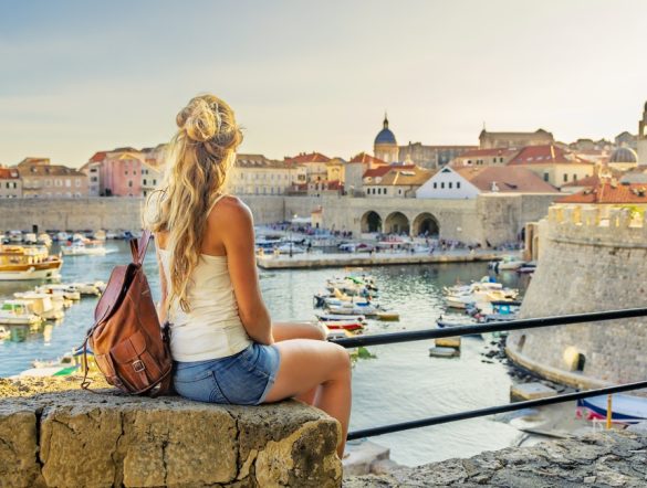 【EU】改正パッケージ旅行指令、成立。消費者保護拡大。キャンセル時の条件等明確化