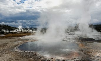 【アメリカ】超党派の次世代地熱研究開発法案が提出。技術開発から建設までを一気通貫で