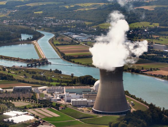 【スイス】国会、脱原発を撤回。低炭素電源の「保険」。今後、国民投票で最終判断へ