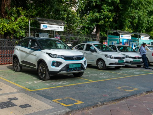 【インド】デリー政府、EV1台当たり最大25万円の補助金。ハイブリッド車は対象外