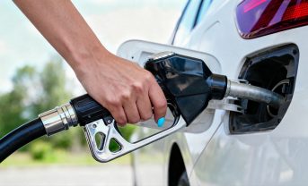 【スペイン】トヨタとBMW、レプソルの再生可能ガソリン100%使用実証開始。EU政策影響狙う
