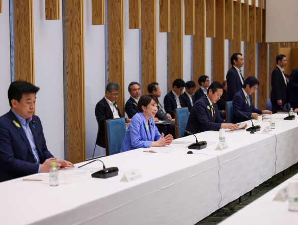 【日本】政府、成長戦略と財政基本方針決定。2040年度までに370兆円目標も財政方向性は変えず