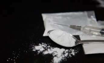 【日本】厚労省、新たに危険ドラッグ4物質を指定薬物に指定。製造、輸入、販売、所持、使用等禁止