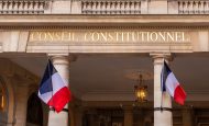 【フランス】憲法会議、15歳未満SNS禁止法を違憲判断。政府は代替法制定準備開始
