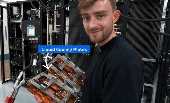 【アメリカ】メタ、クローズドループ水冷システムの重要性強調。AI活用で節水も実現