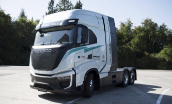 【EU】トヨタとIVECO、次世代水素燃料電池大型トラック実証へ。航続距離900km超