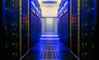 【EU】欧州委、データセンター法定環境基準と格付制度整備へ。報告義務に加え