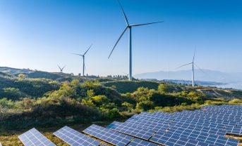 【国際】2026年上半期の再エネ投資額、3275億ドルで前期比横ばい。2027年以降回復予想。BNEF