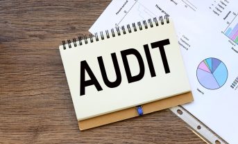 【日本】金融庁、企業破綻や会計不祥事踏まえ監査基準改訂案公表。2028年３月決算から