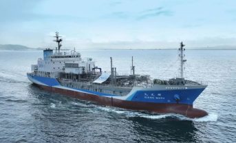 【日本】日本財団、世界初の水素専焼エンジン搭載船舶の初実証航行に成功。2時間で33キロ