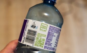 【EU】欧州委、飲料大手3社のグリーンウォッシュ事案で対策承認。ラベル表示内容厳格化